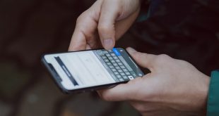Trik Memakai Smartphone Yang Benar